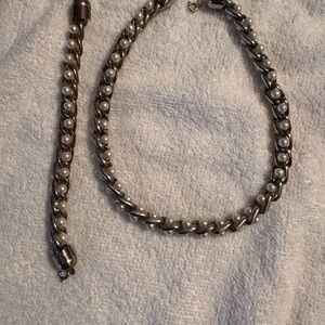 Silver and Pearl Necklace and Bracelet Set